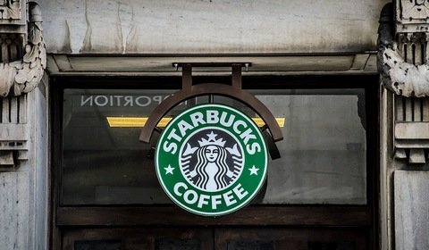 Starbucks uruchamia ogromną farmę fotowoltaiczną