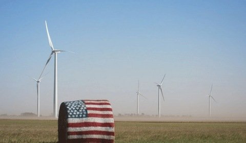 Facebook kupi więcej energii wiatrowej