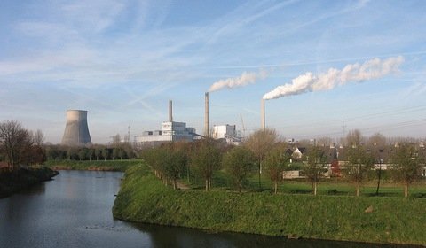 Holandia: sąd znowu nakazał rządowi ograniczenie emisji CO2