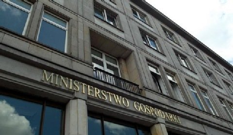 Ministerstwo Gospodarki odpowiedziało na krytykę w sprawie ustawy o OZE