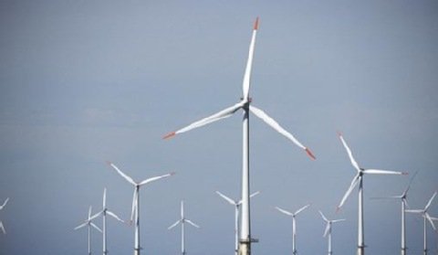 PSEW: farmy wiatrowe na morzu nie tak szybko