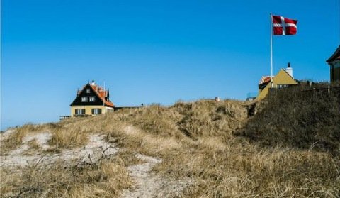 Dania: zakaz montażu olejowych i gazowych systemów grzewczych, duńskie domy mają korzystać z OZE