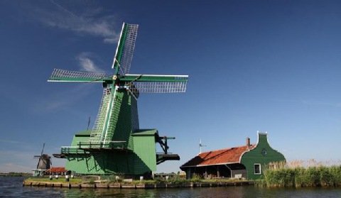 Holandia: 2 mln domowych instalacji fotowoltaicznych do 2023 r.