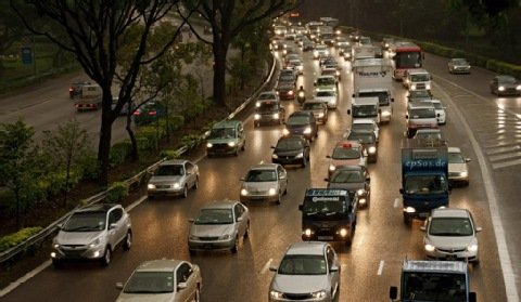 PE: redukcja emisji CO2 w lekkich samochodach dostawczych