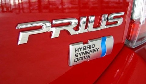 Hybrydowy Prius z usterką oprogramowania